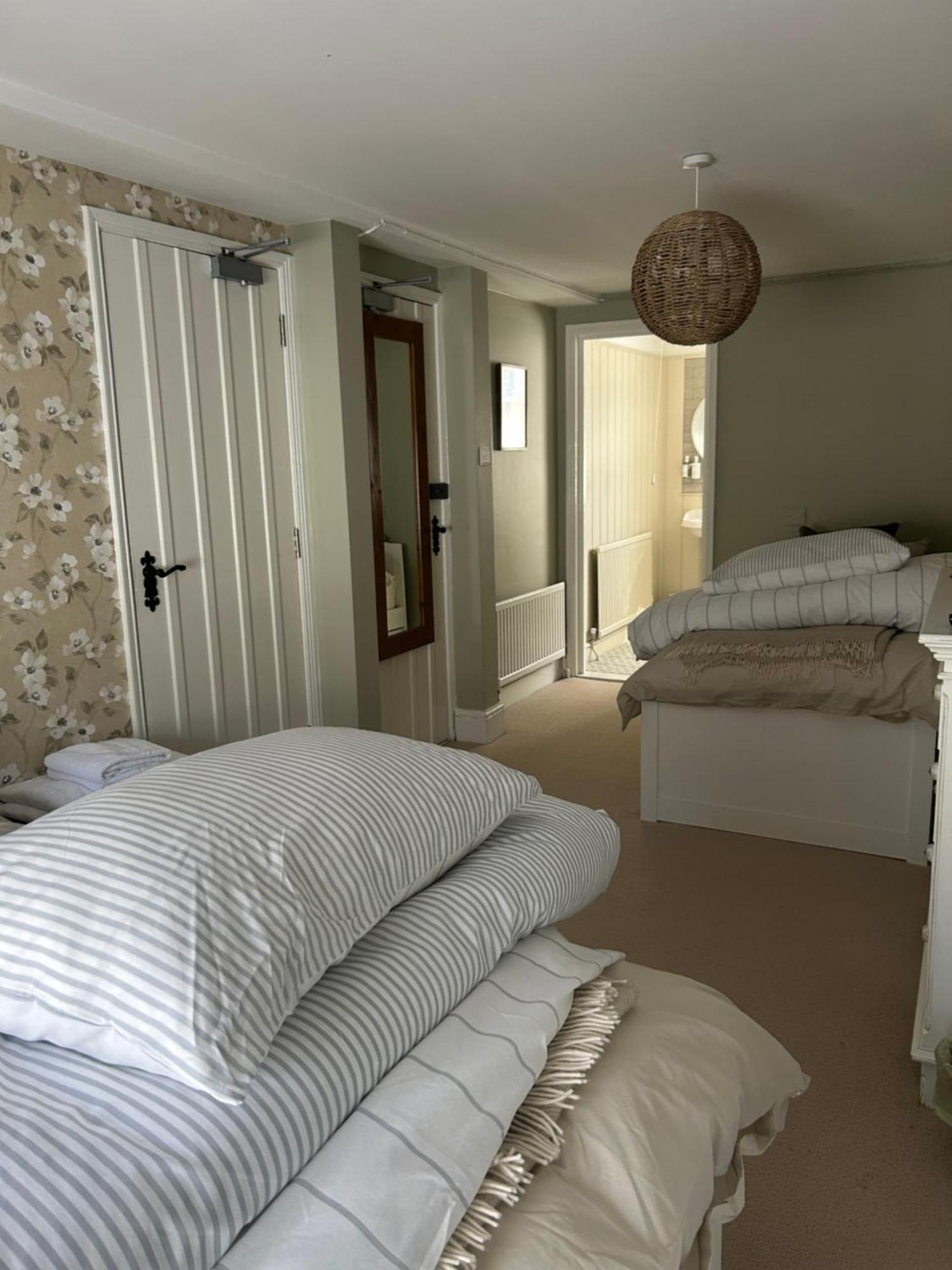 Hotel The White Horse à Faversham Extérieur photo