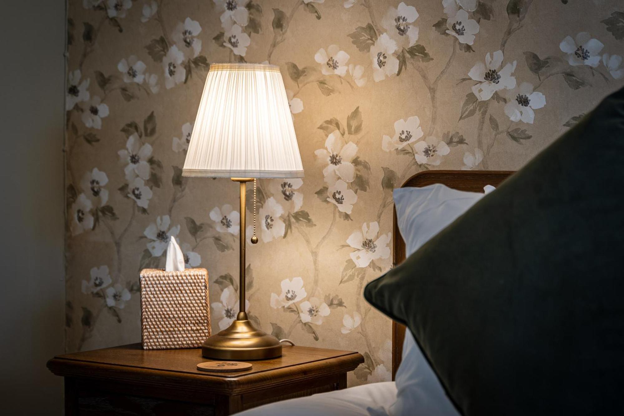 Hotel The White Horse à Faversham Extérieur photo