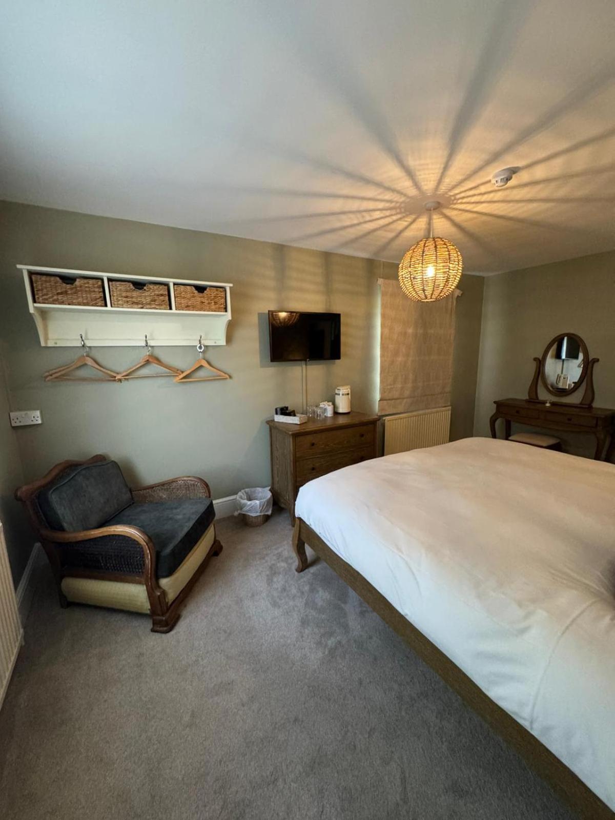 Hotel The White Horse à Faversham Extérieur photo